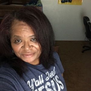 Meet your Posher, Regina